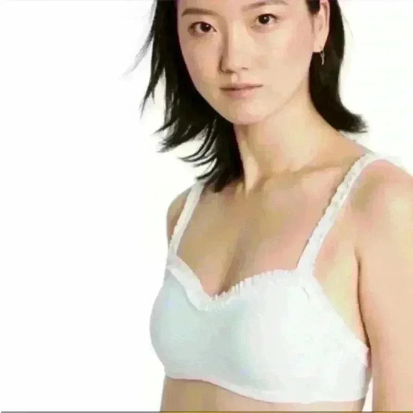 Target Stoney Clover Lane White
Textured Ruffle Bikini Swimsuit Bathing Suit Top - Picture 2 of 8